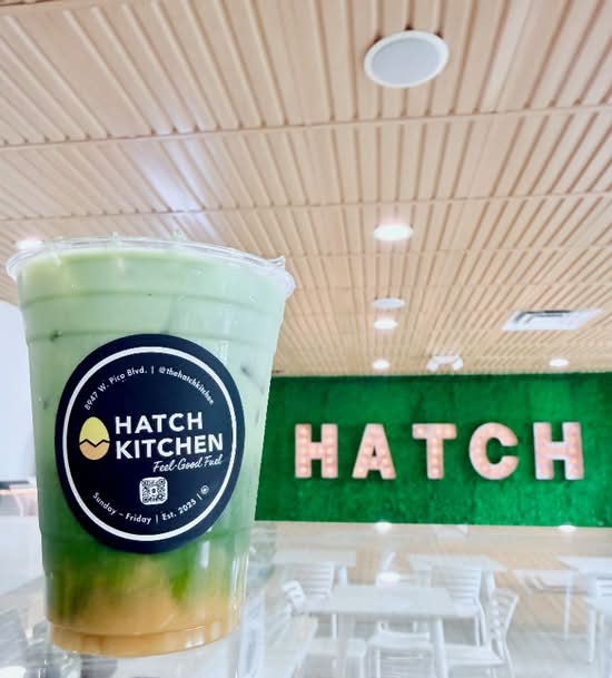 Iced Peach Matcha Latte