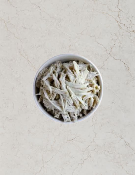 Rotisserie Chicken Breast Shredded | 8 oz (Cold)
